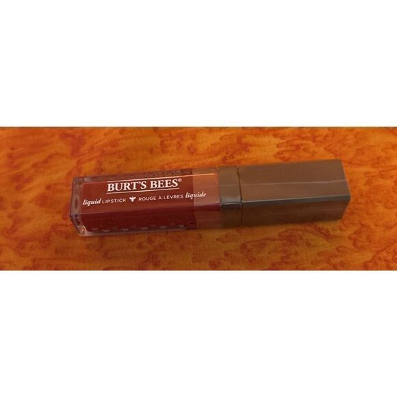 Burt’s Bees Liquid Lipstick Drenched Dahlia # 821 .21 Oz - Picture 1 of 3